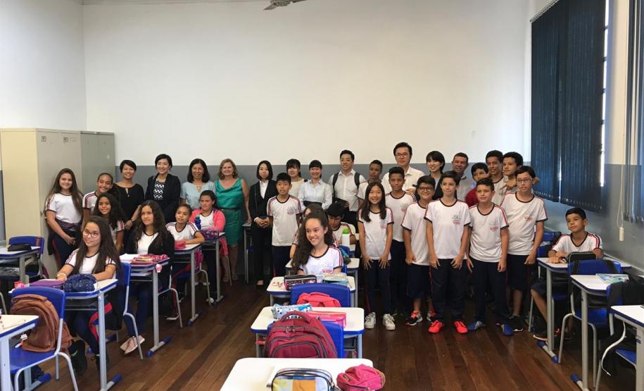 Visita do cônsul do Japão ao CE Barão do Rio Branco em Assaí