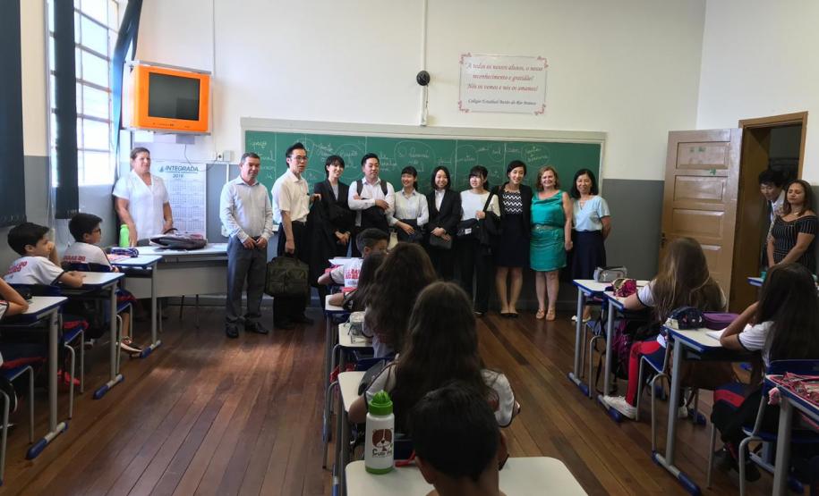 Visita do cônsul do Japão ao CE Barão do Rio Branco em Assaí