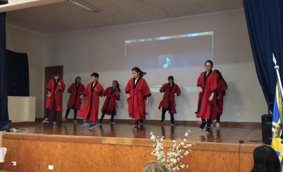 Visita do cônsul do Japão ao CE Barão do Rio Branco em Assaí