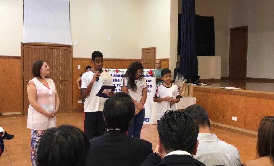 Visita do cônsul do Japão ao CE Barão do Rio Branco em Assaí